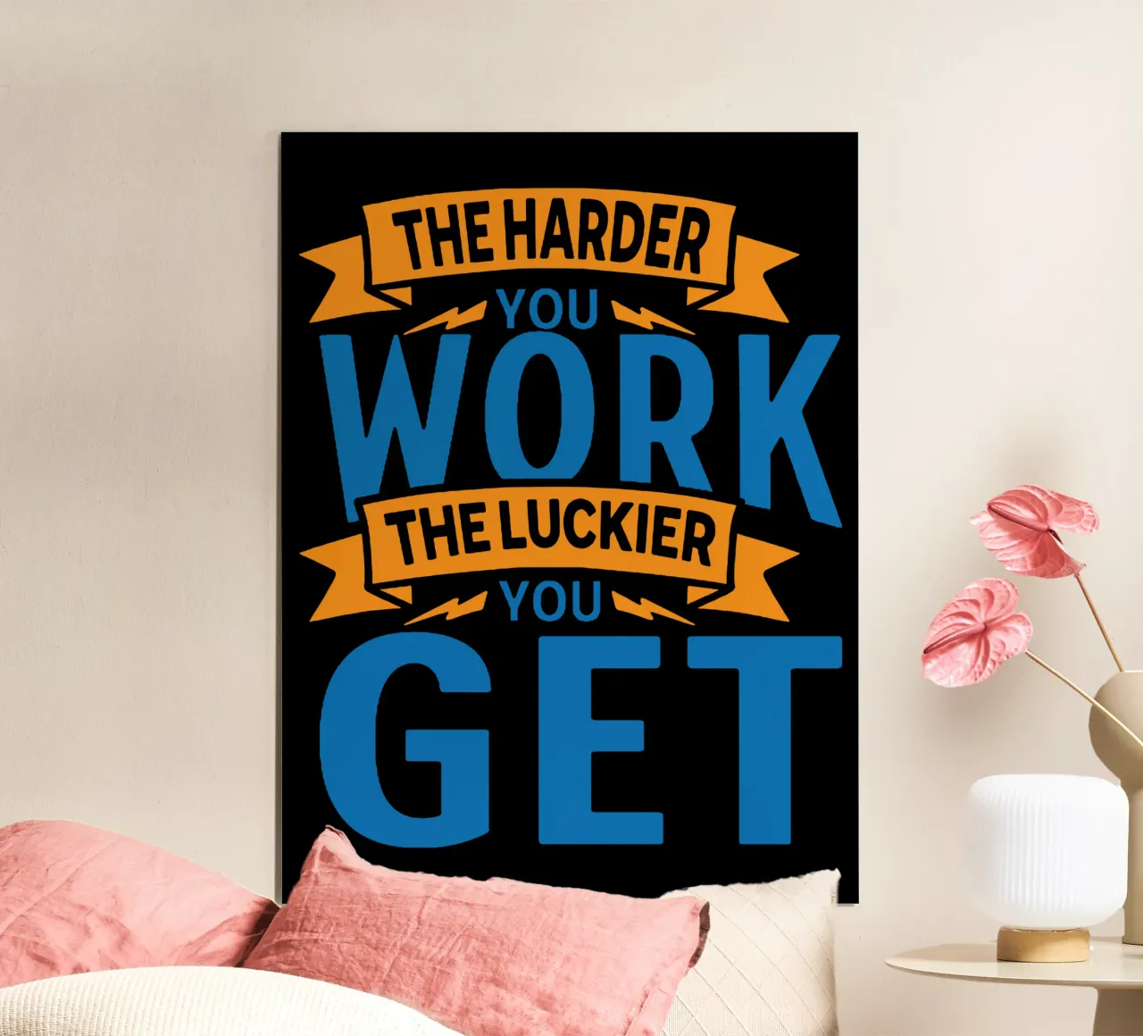 Più si lavora duramente, più si è fortunati poster con telaio in alluminio da Gunawan Rb