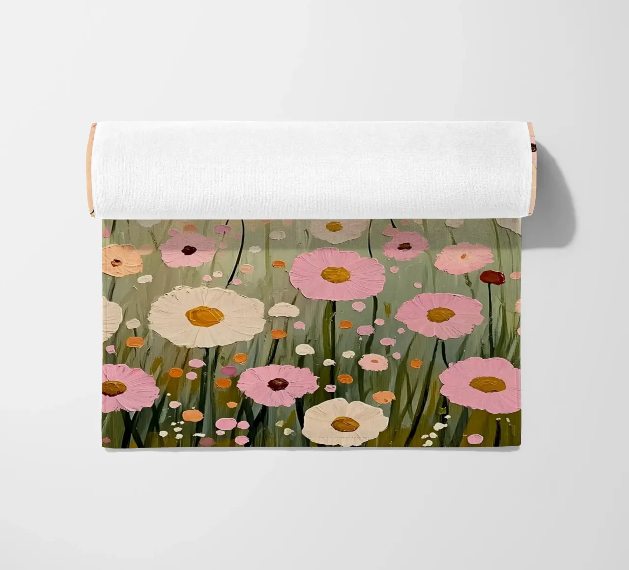 Campo di fiori selvatici rosa pastello telo mare da IamHomeStudio