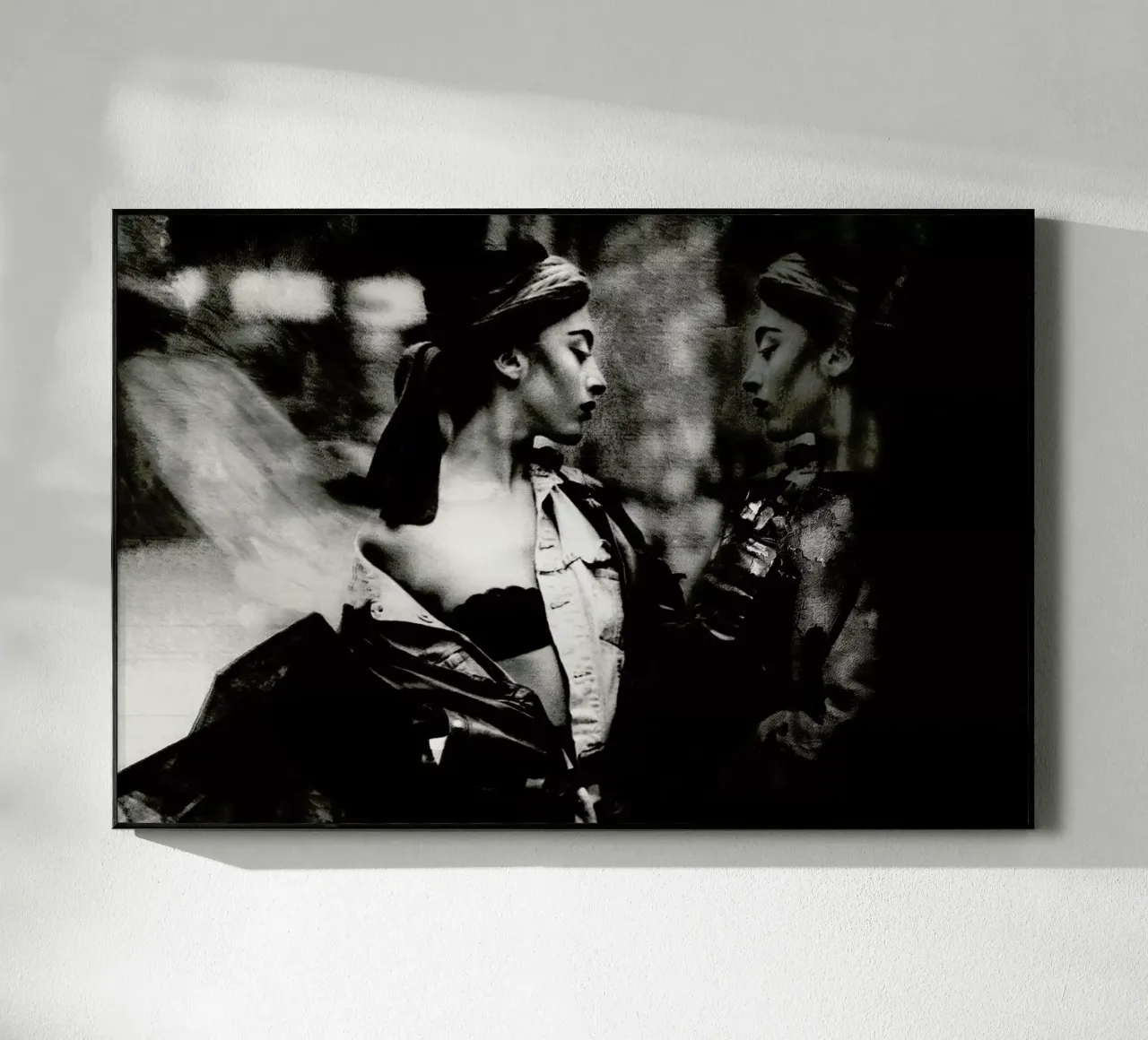 Critical plexiglass da Sophie Etchart