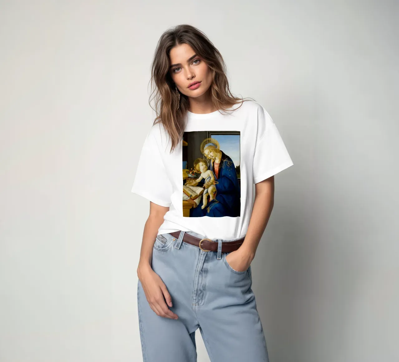 Sandro Botticelli - Madonna del Libro t-shirt da Timeless Artworks