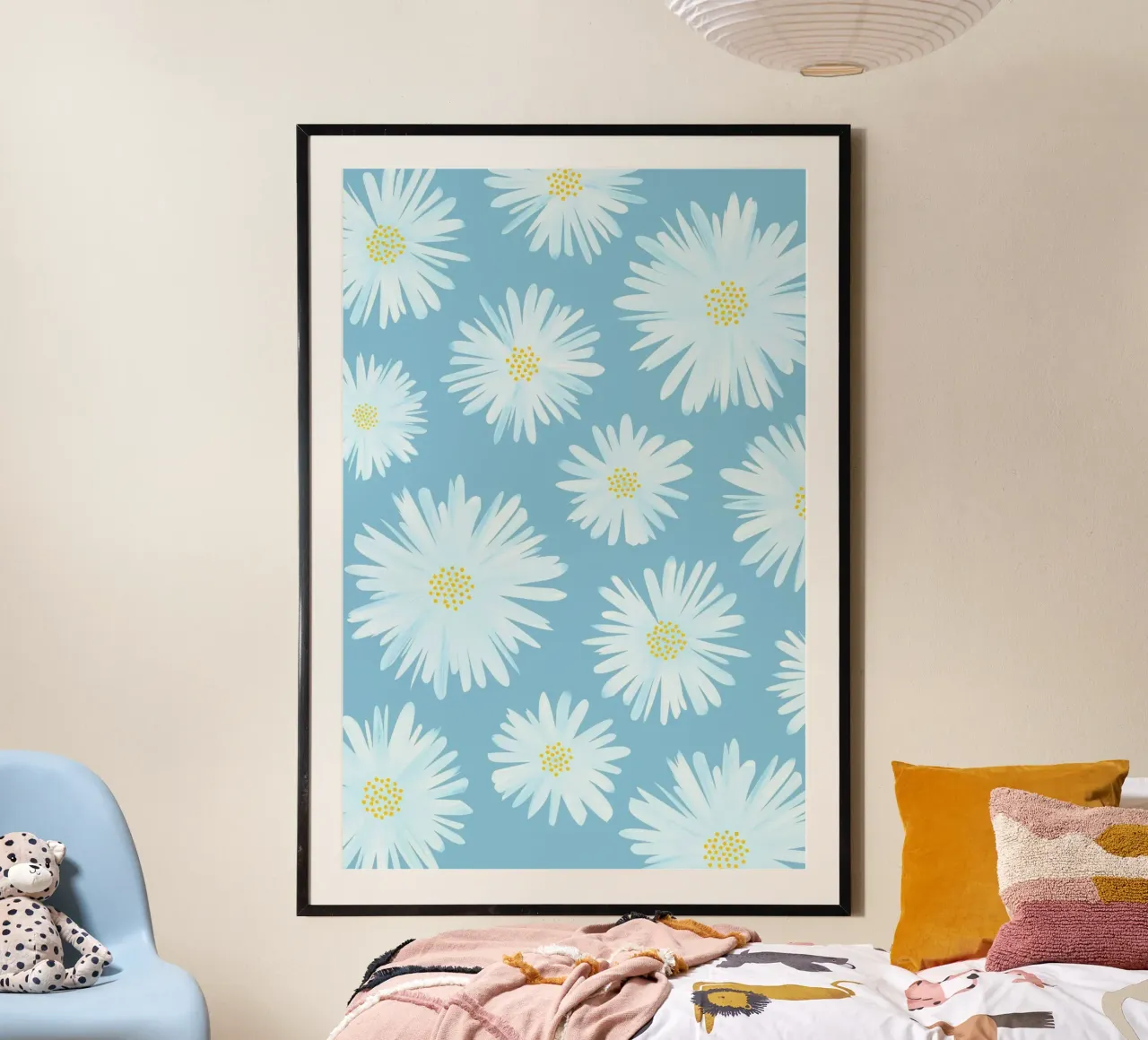 Kristian Gallagher - Margherite blu poster con telaio in plastica da The Artcircle