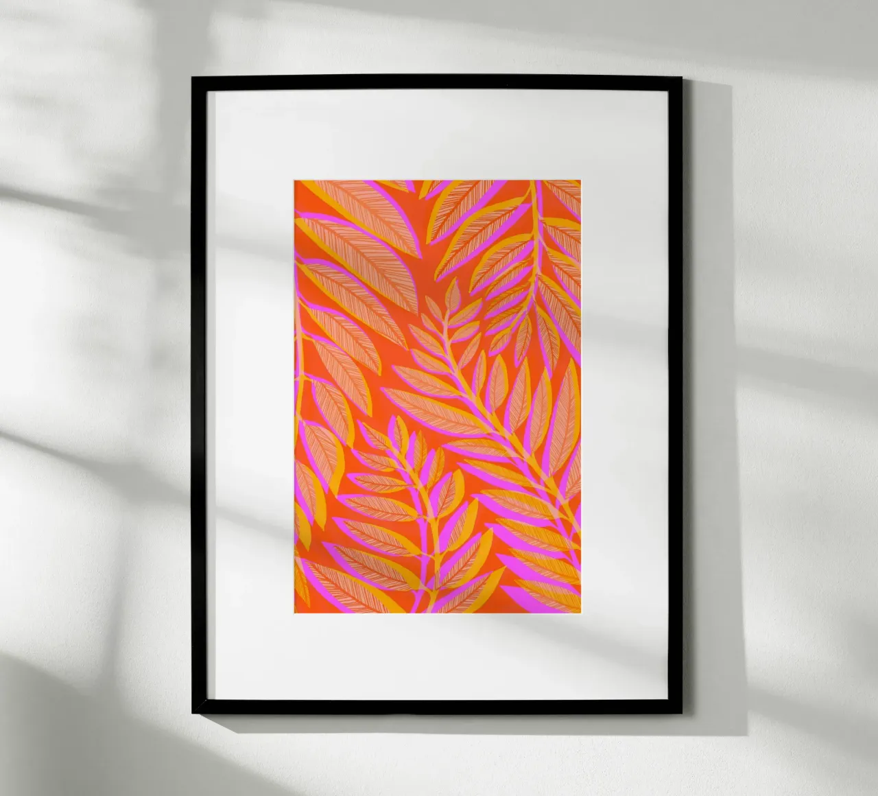 Kristian Gallagher - Rosa dei tropici caldi poster con telaio in legno da The Artcircle