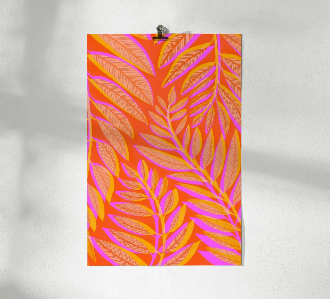 Kristian Gallagher - Rosa dei tropici caldi poster con telaio in legno da The Artcircle