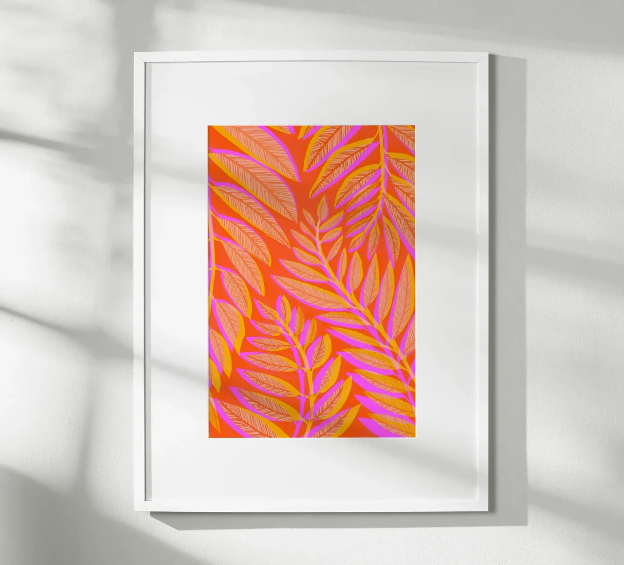 Kristian Gallagher - Rosa dei tropici caldi poster con telaio in legno da The Artcircle