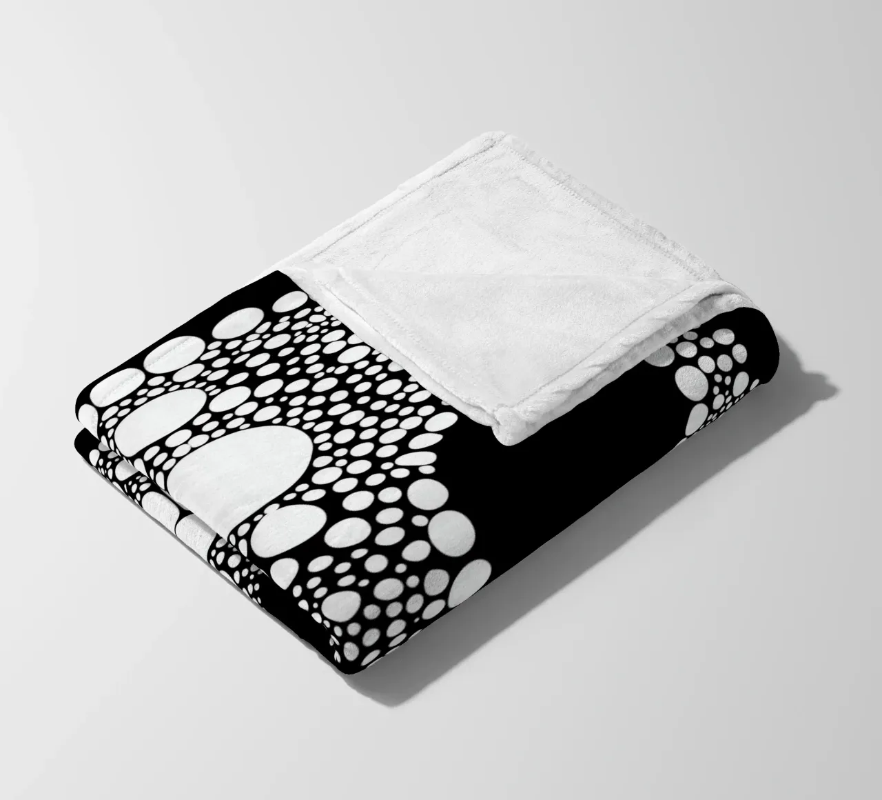 Teschio di moda a pois per camicie nere coperta in pile da Autofocus