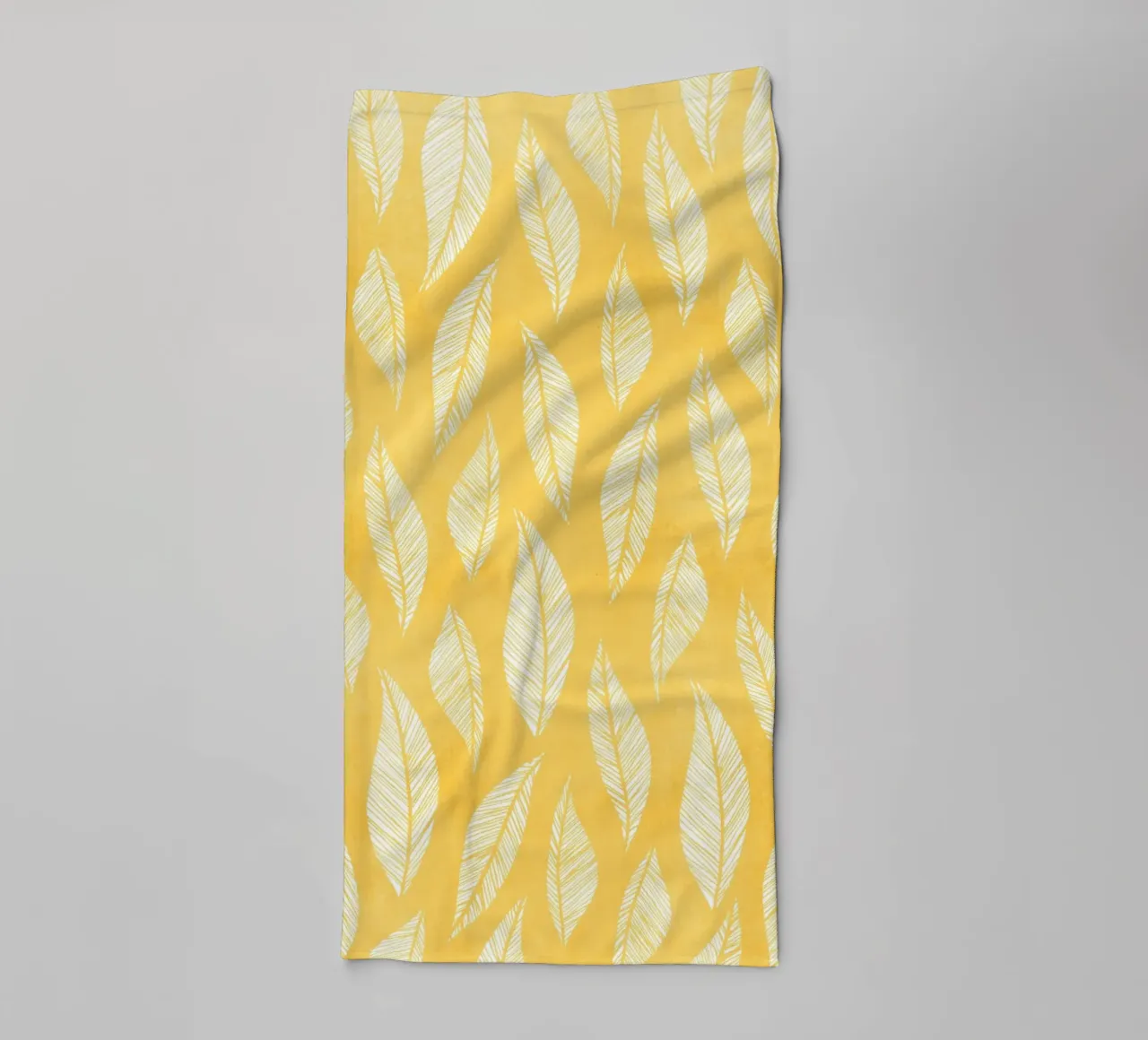 Kristian Gallagher - Feuille imprimée jaune serviette de bain de The Artcircle