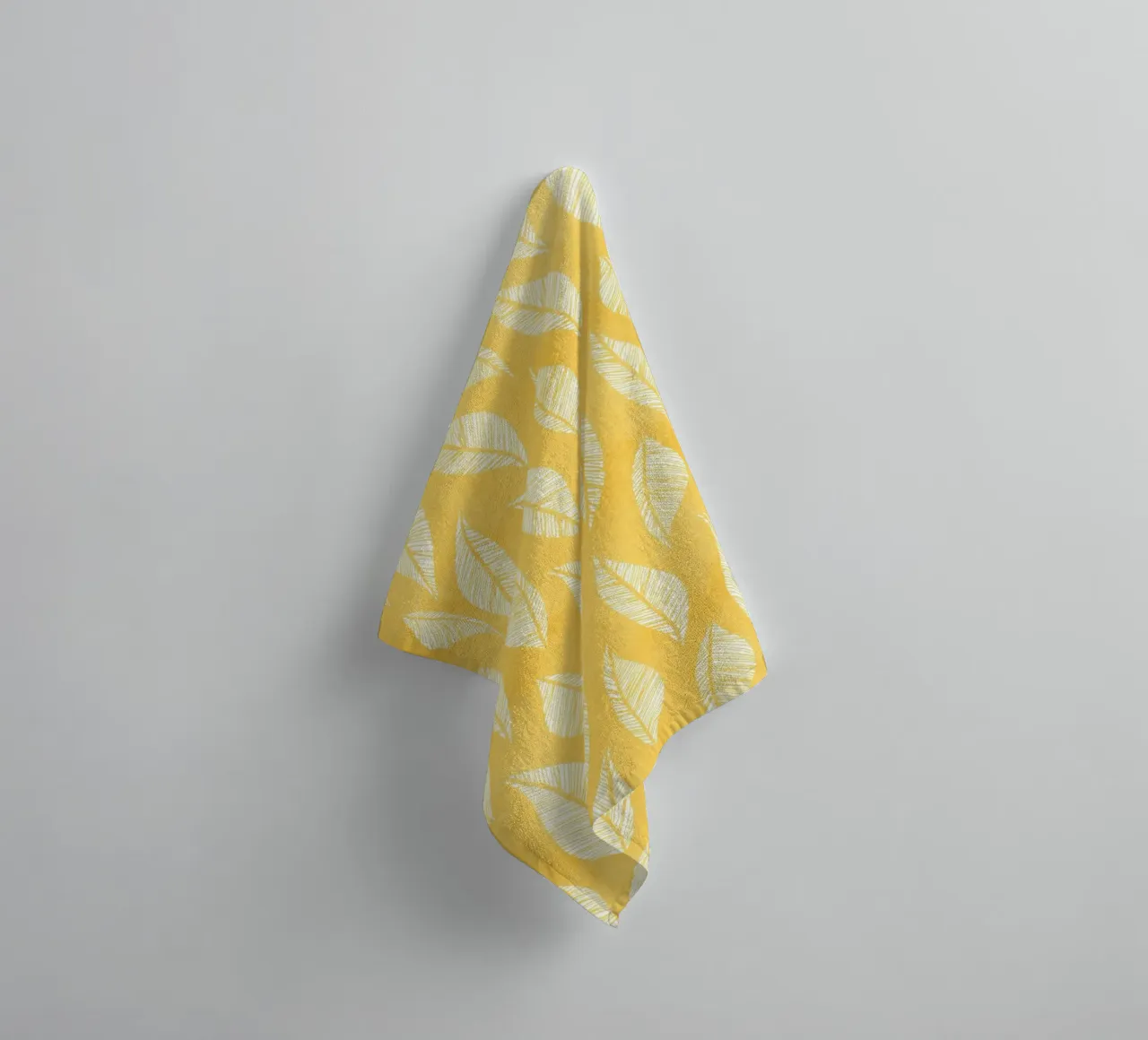 Kristian Gallagher - Feuille imprimée jaune serviette de bain de The Artcircle