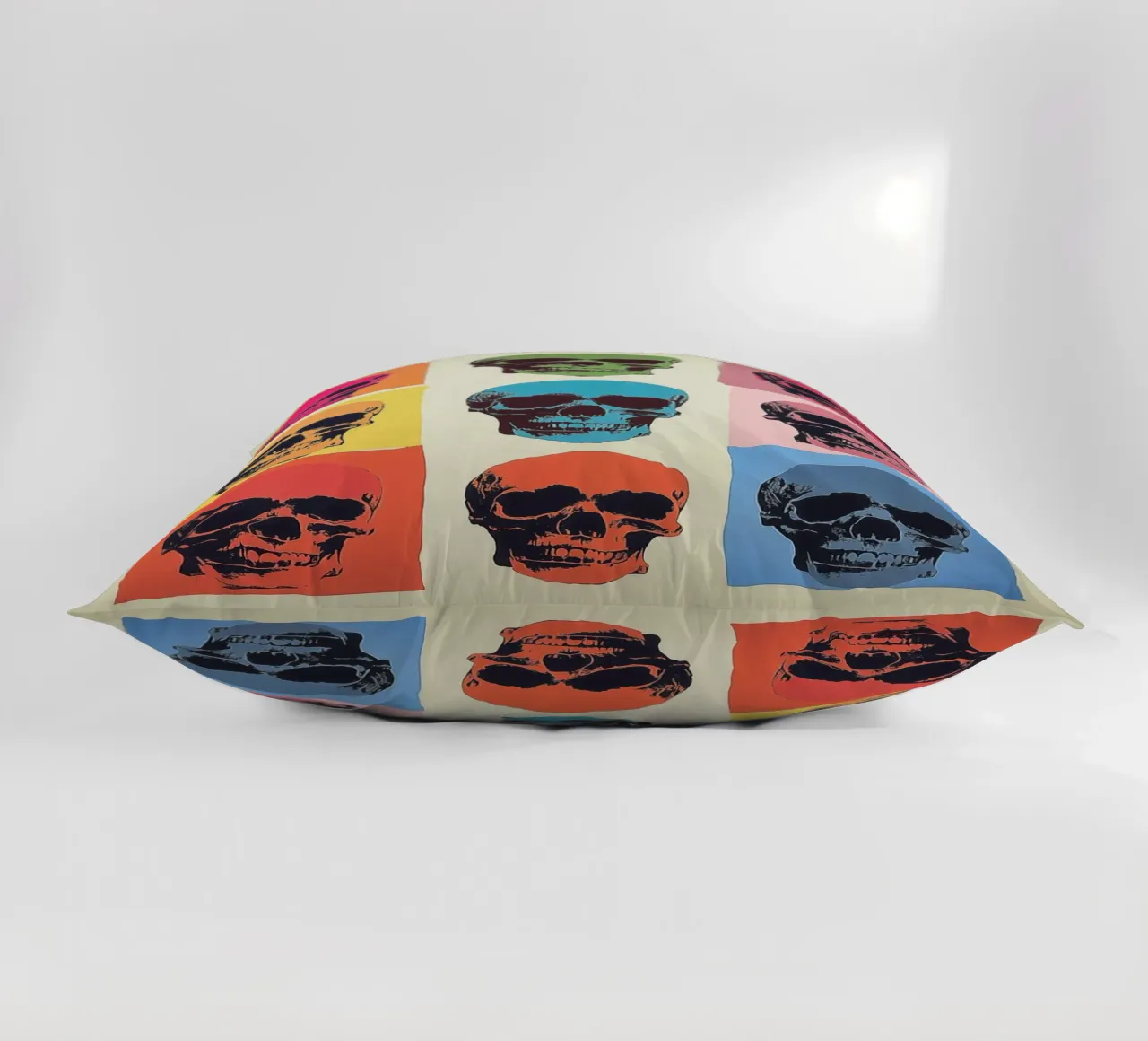 Teschio Pop Art ispirato a Andy Warhol cuscino da Autofocus