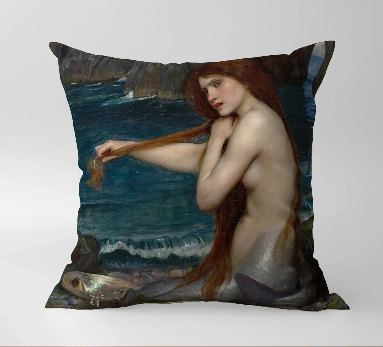 John William Waterhouse - Una sirena (1900) cuscino da Timeless Artworks