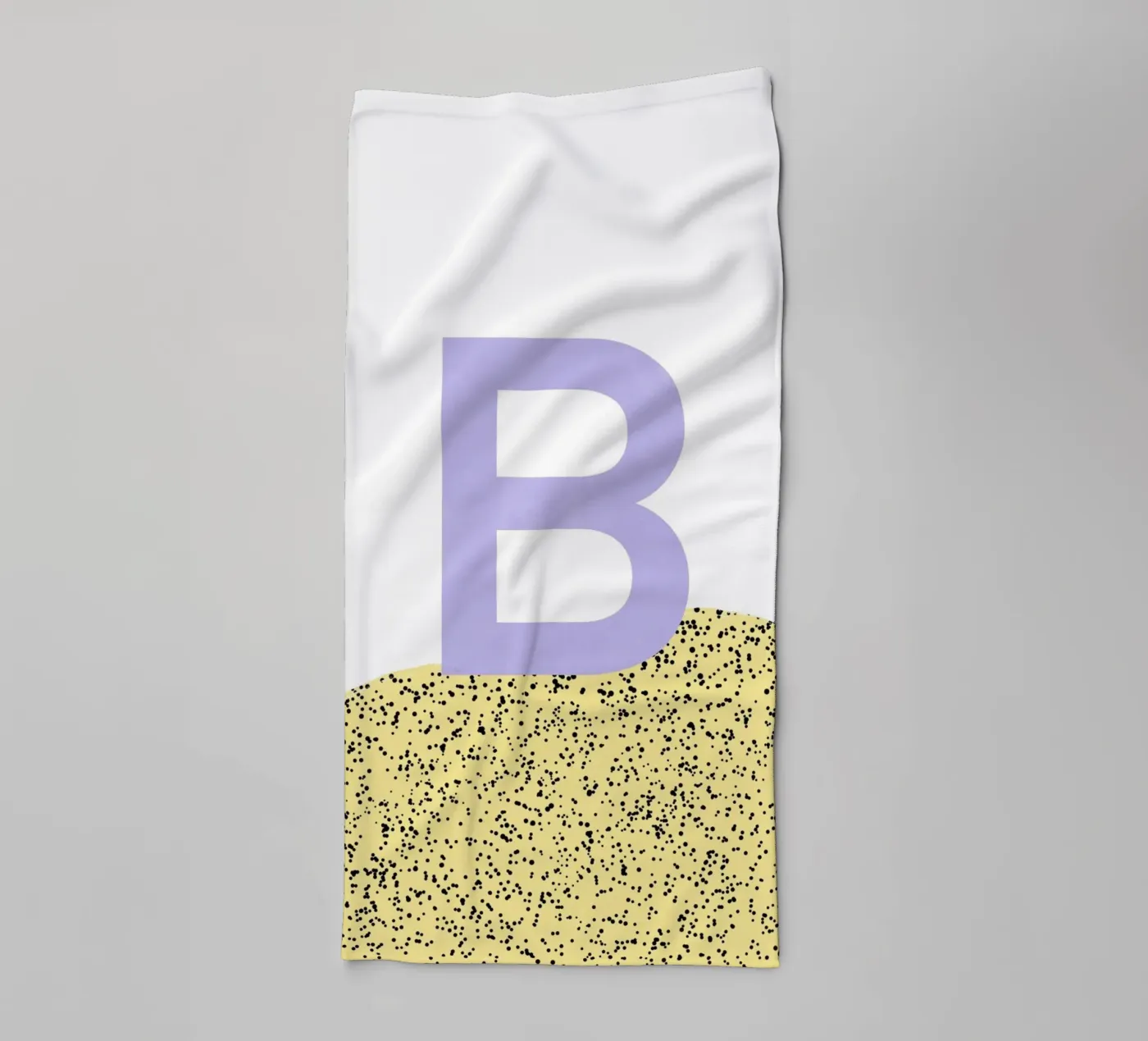 B badhanddoek van Studio ROSAGRAU