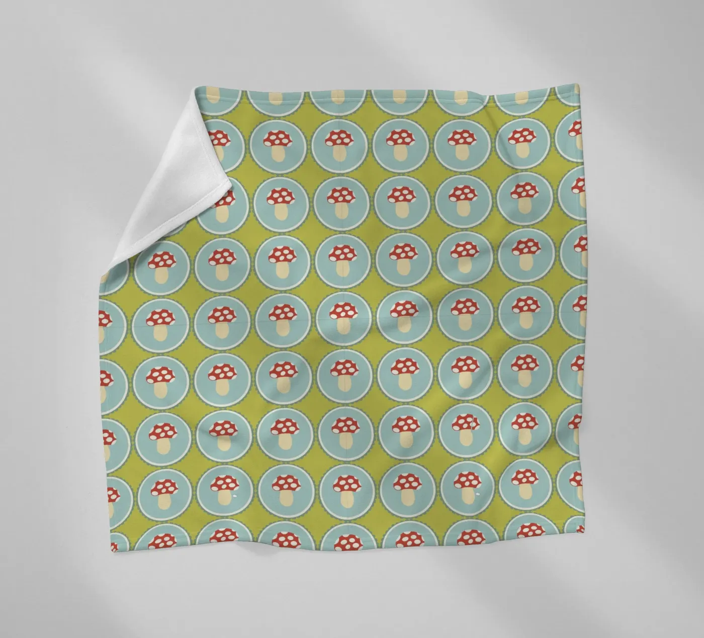 Happy toadstool Fleecedecke von Miris bunte Modewelt