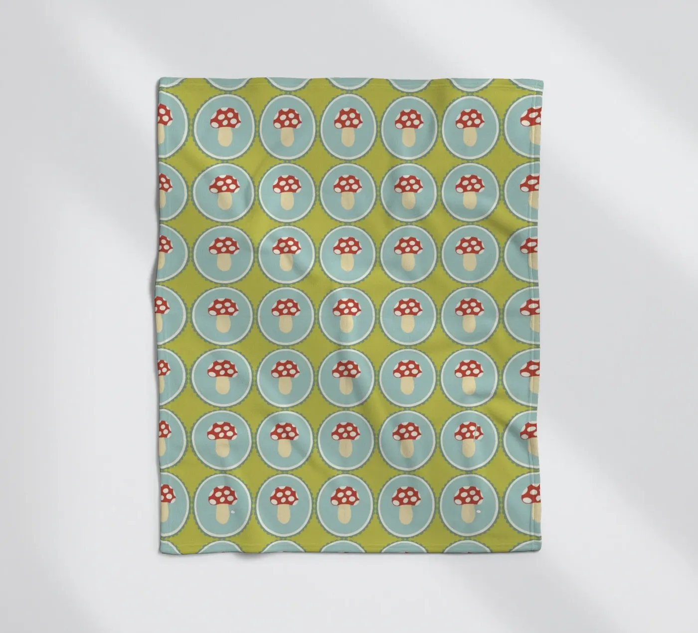 Happy toadstool Fleecedecke von Miris bunte Modewelt