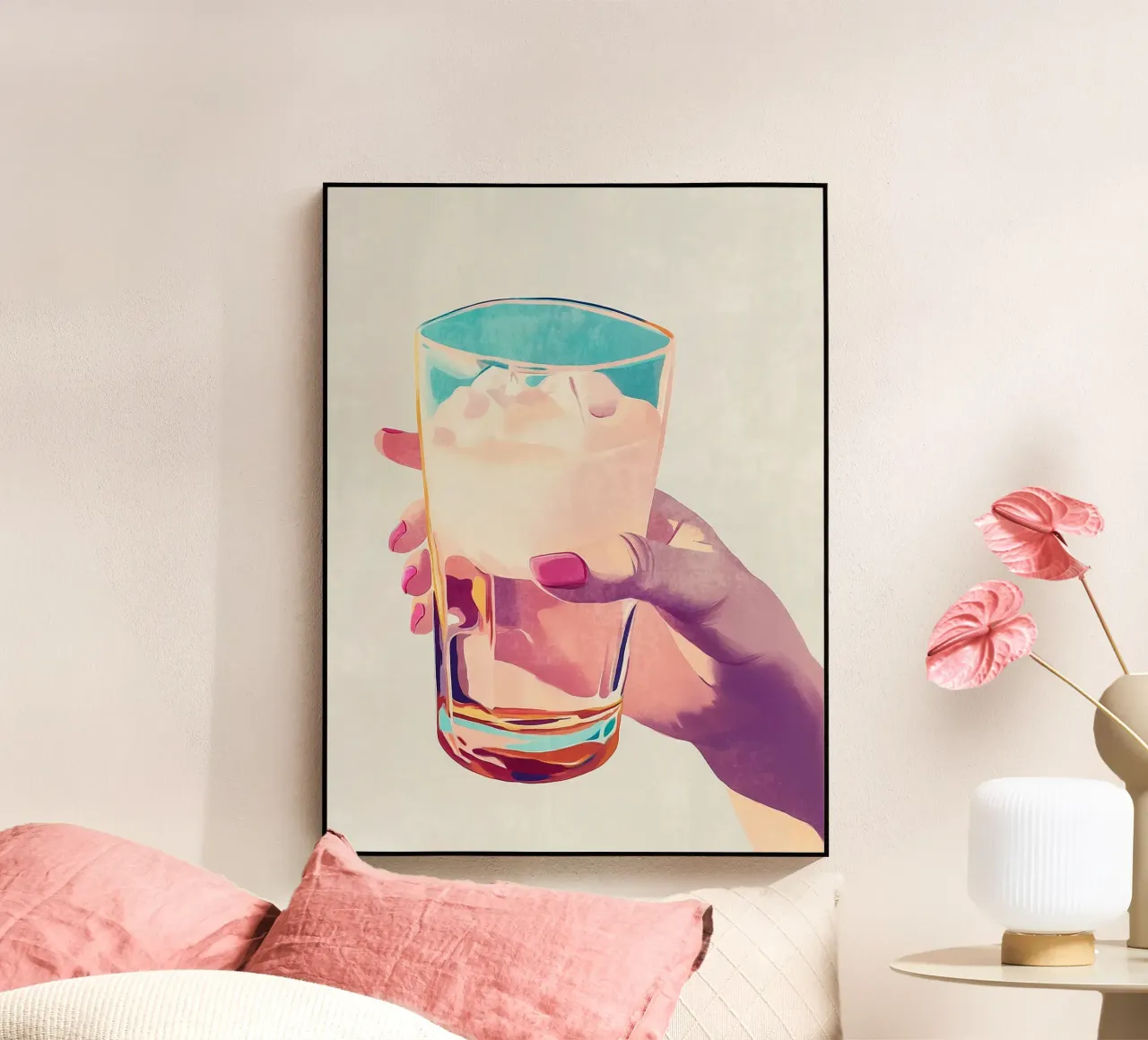 Mano femminile con bicchiere plexiglass da Carinaprint