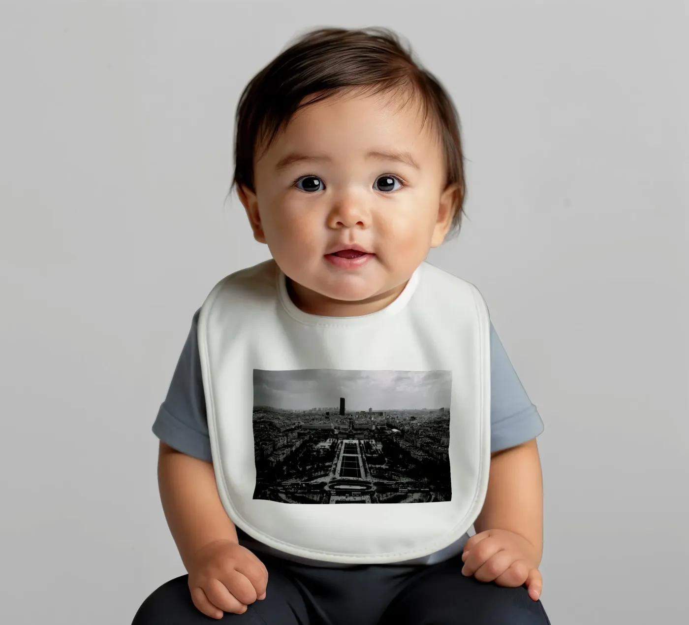 Champ De Mars Babylätzchen von Picture On The Fridge