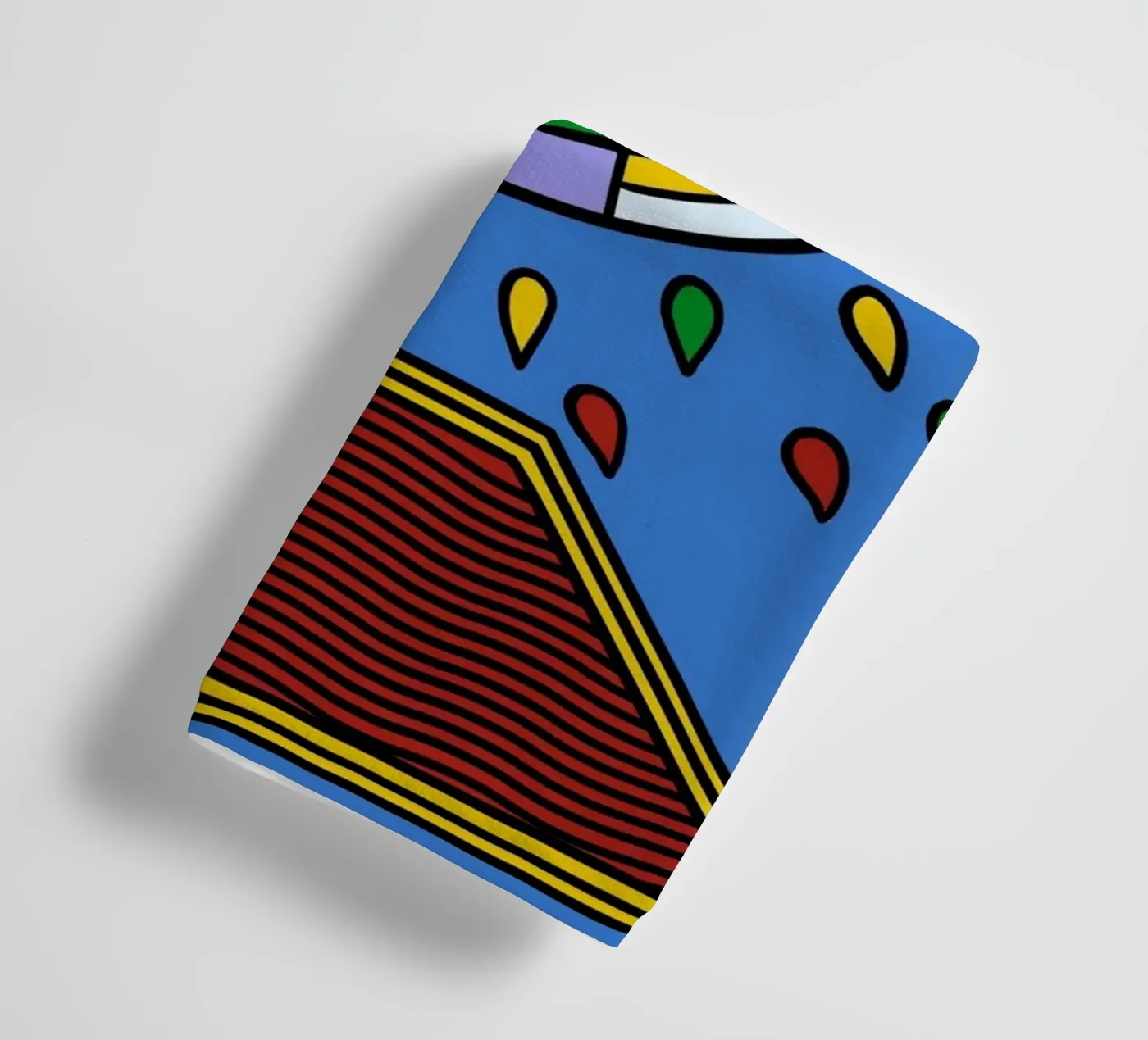 Violent Moon Handtuch von Charlie's Heart