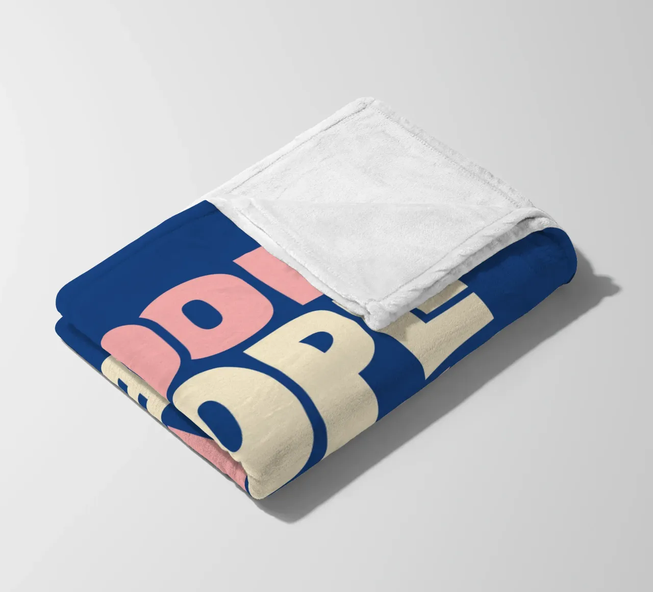 Cool People Live Here Design tipografico in blu e rosa coperta in pile da THE MOTIVATED TYPE