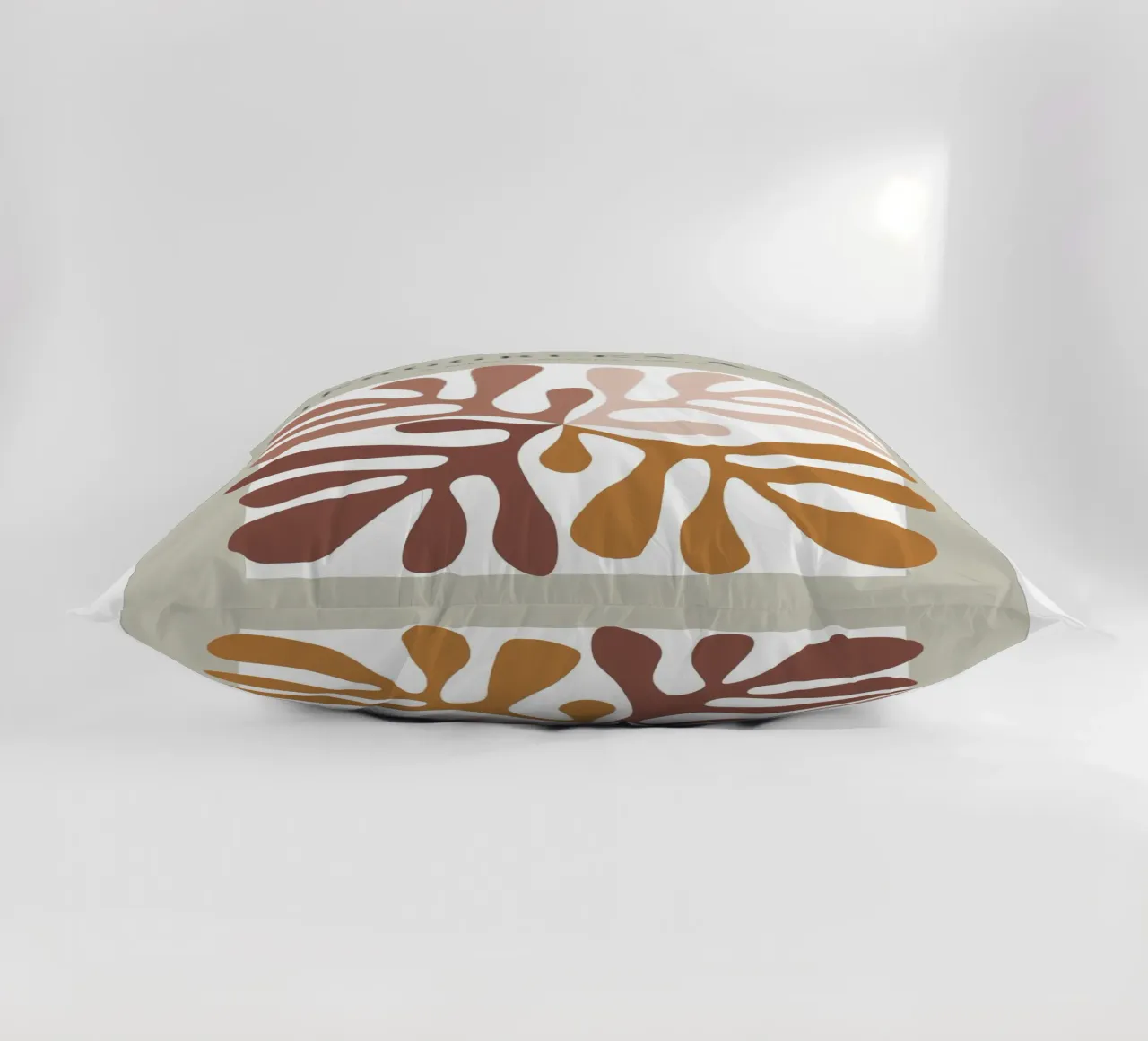 The Cut-Outs - Forme organiche e chic retrò cuscino da Whole©