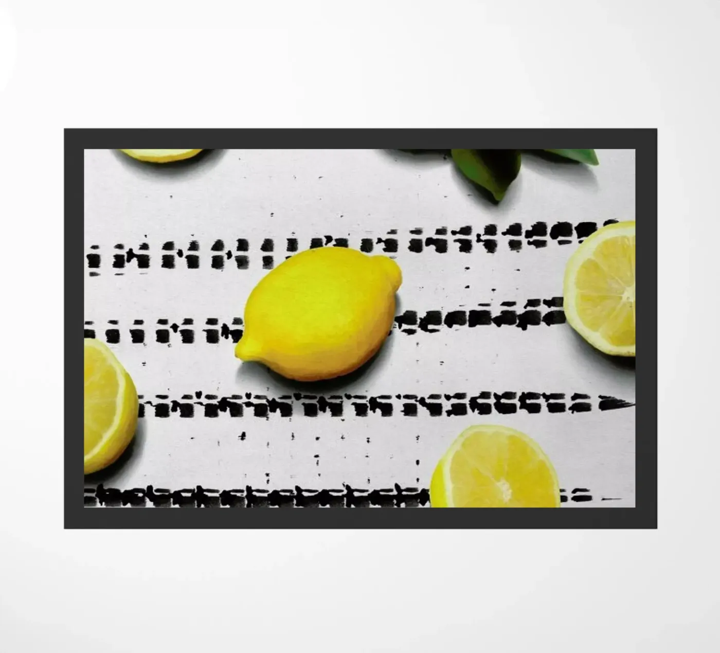 Fruit 4 Fußmatte von STUDIO LEEMO