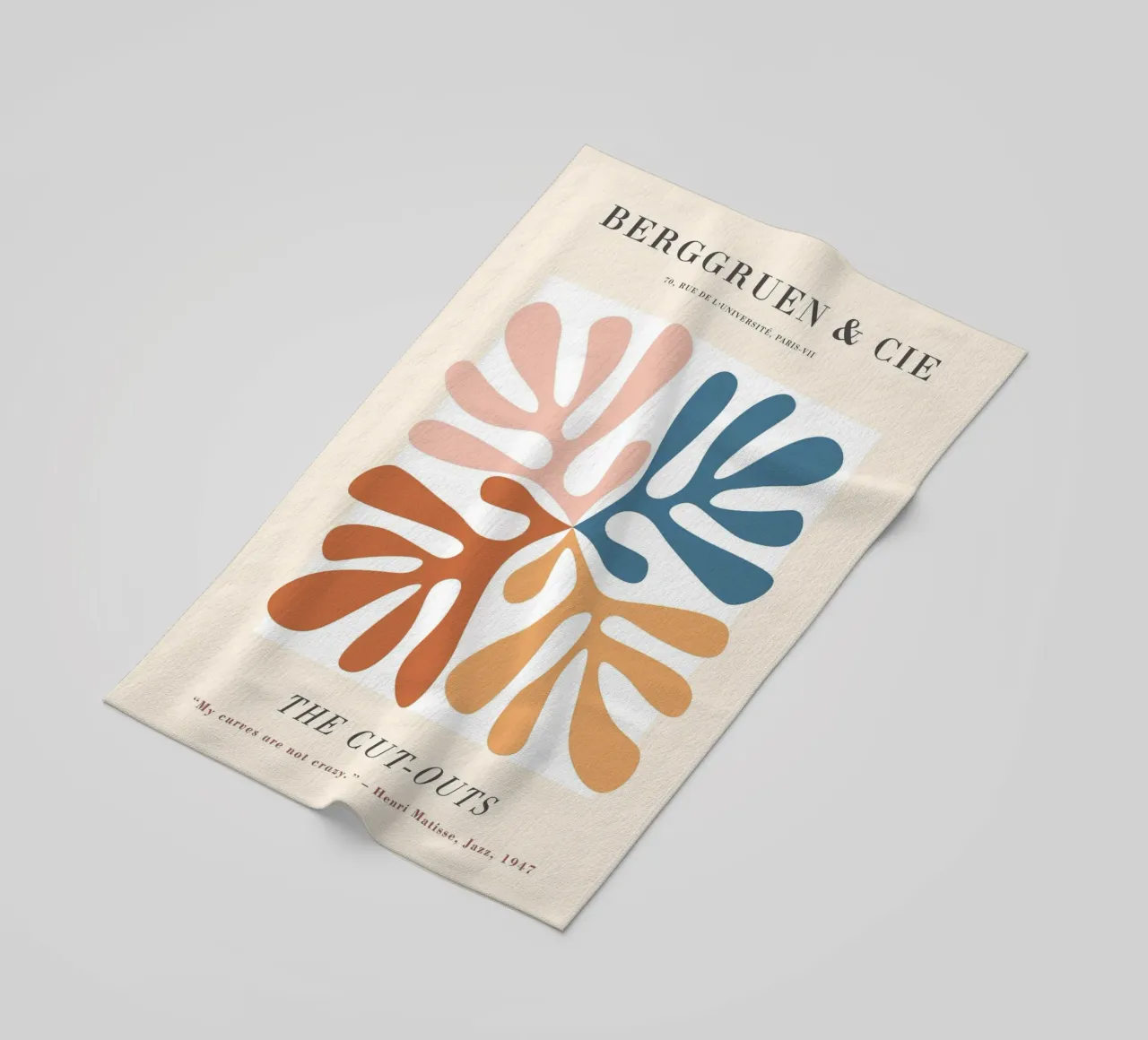 I ritagli - Design astratto e di ispirazione botanica telo mare da Whole©