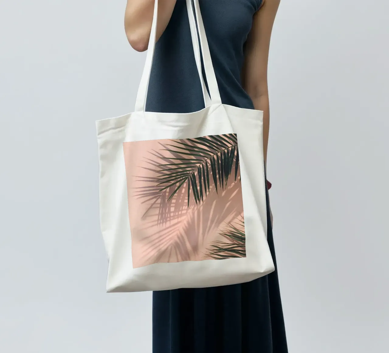 Palm Shadows – Tropisches Minimaldesign Jutebeutel von Whole©