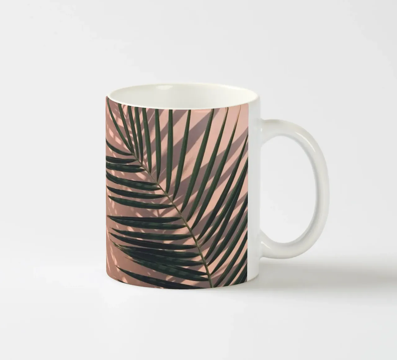 Palm Shadows - Design minimalista tropicale tazza in ceramica da Whole©