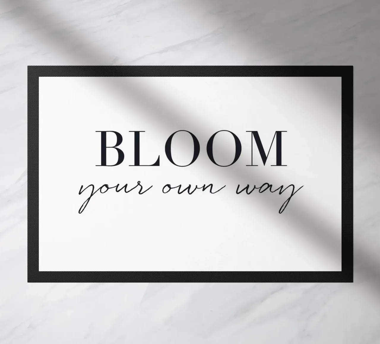 Bloom Your Way - Design tipografico minimalista zerbino da Whole©