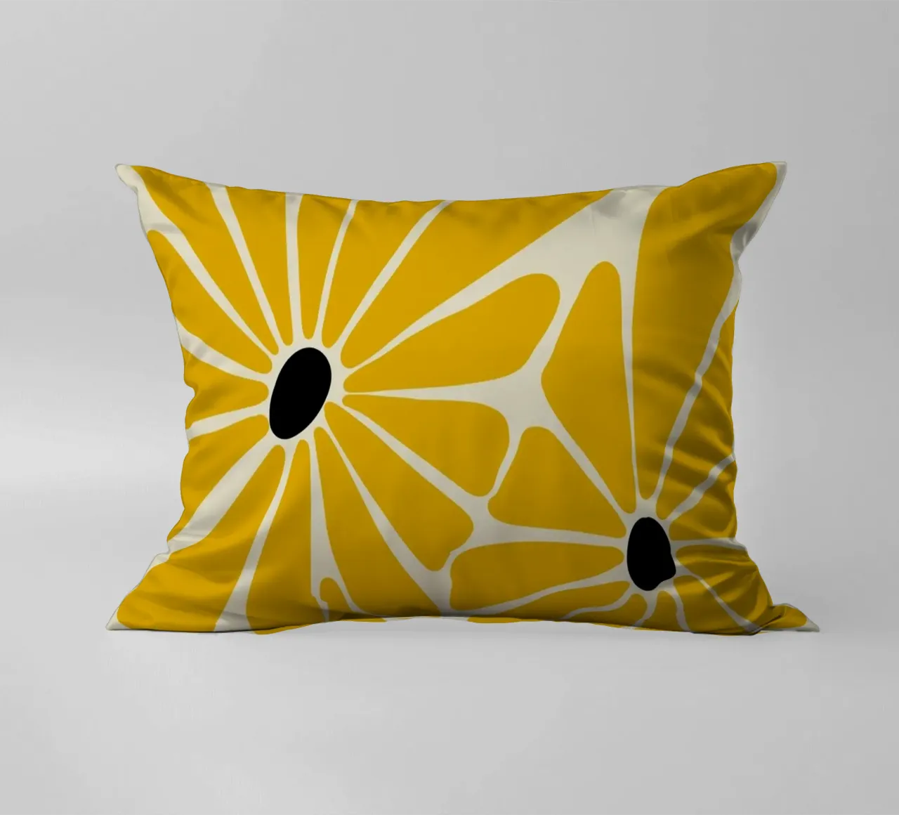 Yellow petals coussin de LisaArtes