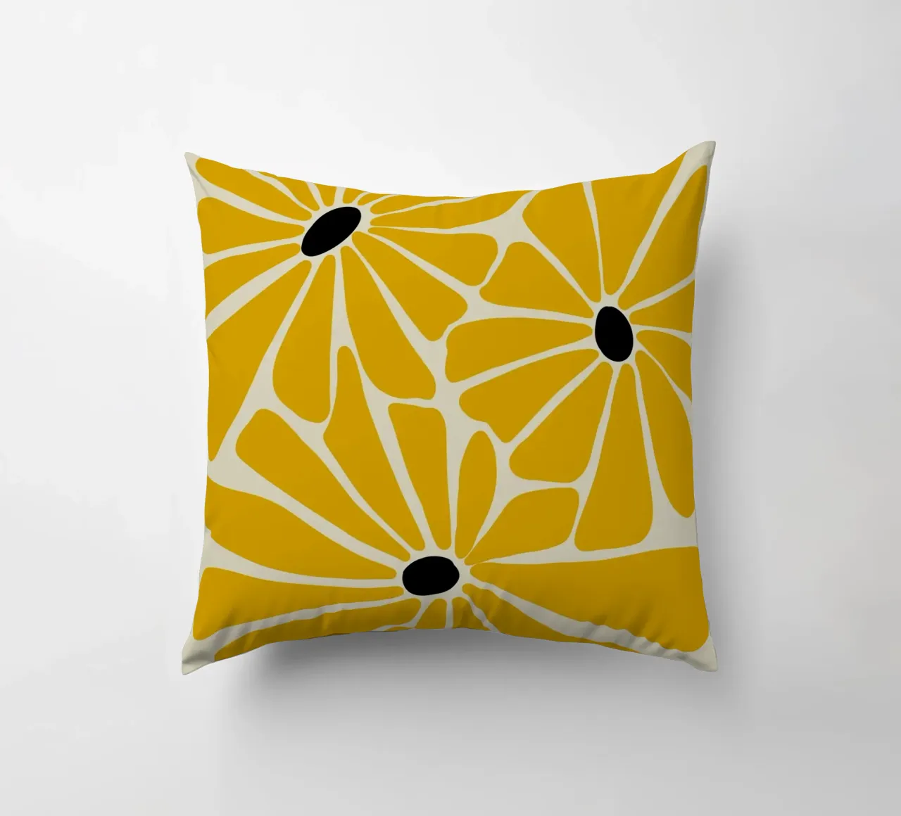 Yellow petals coussin de LisaArtes