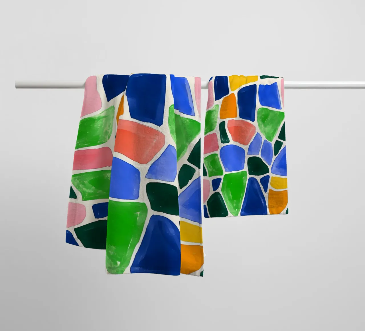 Mosaico colorato asciugamano da bagno da IamHomeStudio
