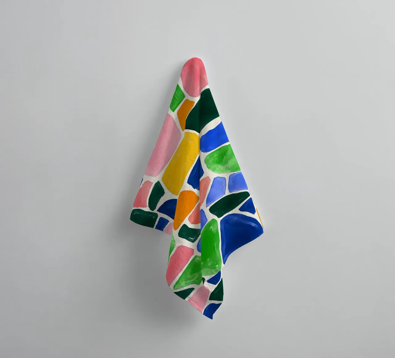 Mosaico colorato asciugamano da bagno da IamHomeStudio