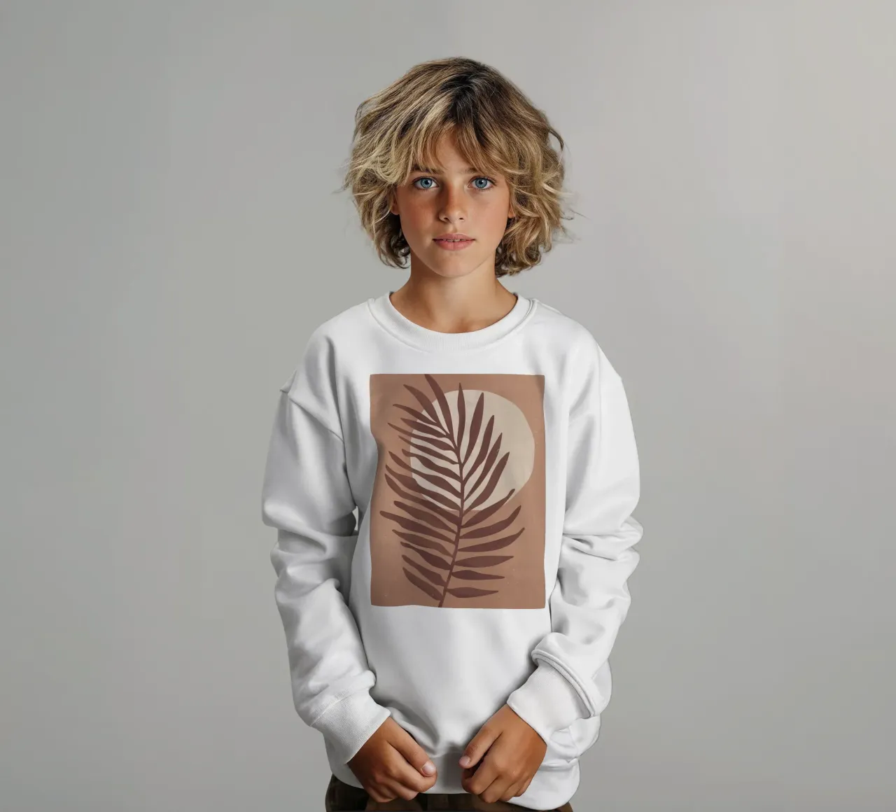 "Palmblad in warme aardetinten - natuur & minimalisme" kinder sweatshirt van Whole©