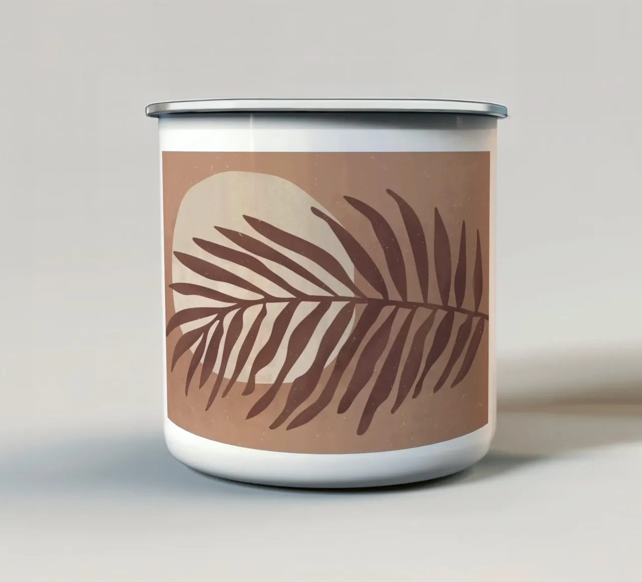 "Palmblad in warme aardetinten - natuur & minimalisme" emaille mok van Whole©