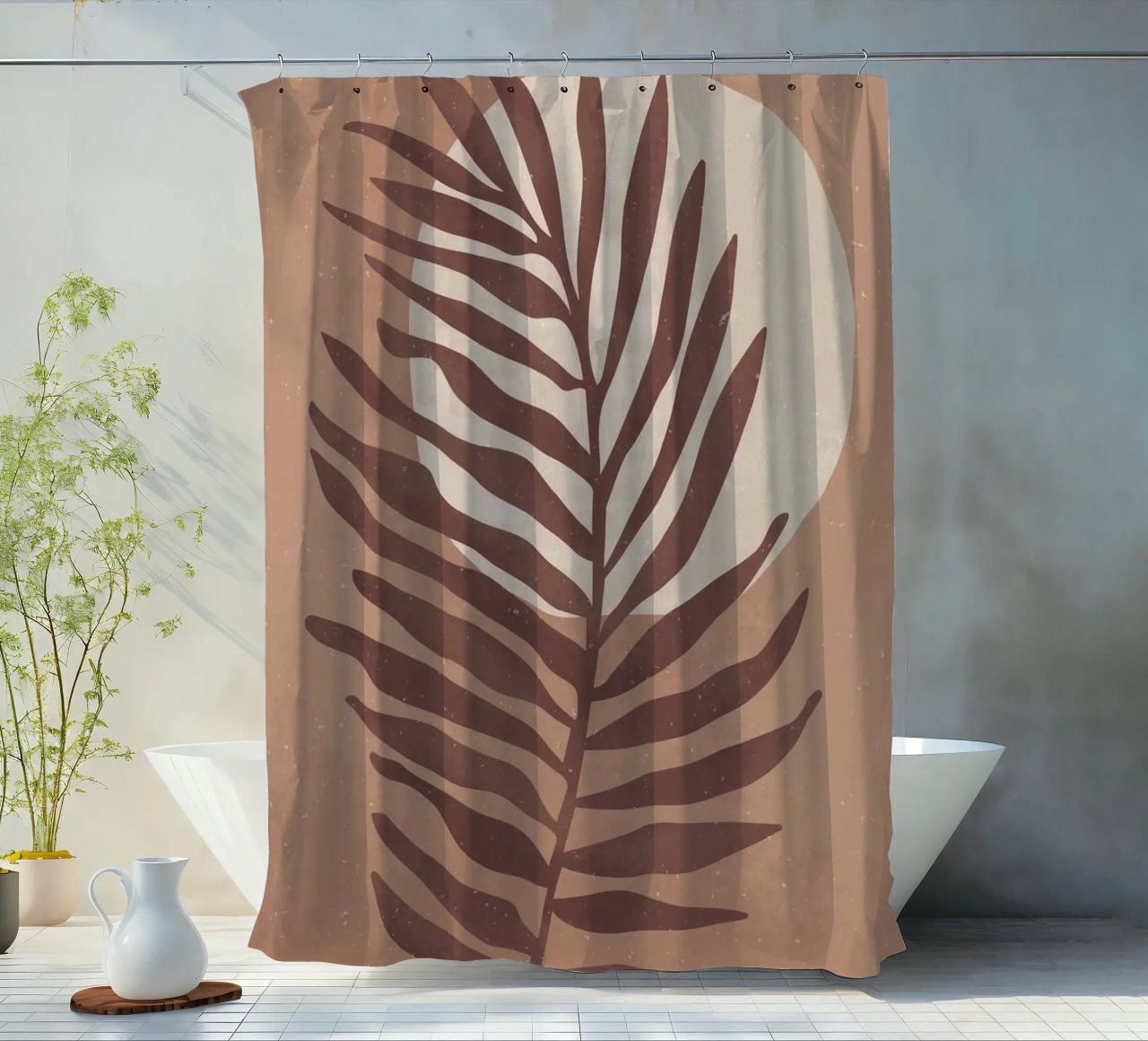 "Palmenblatt in warmen Erdtönen – Natur & Minimalismus" Duschvorhang von Whole©