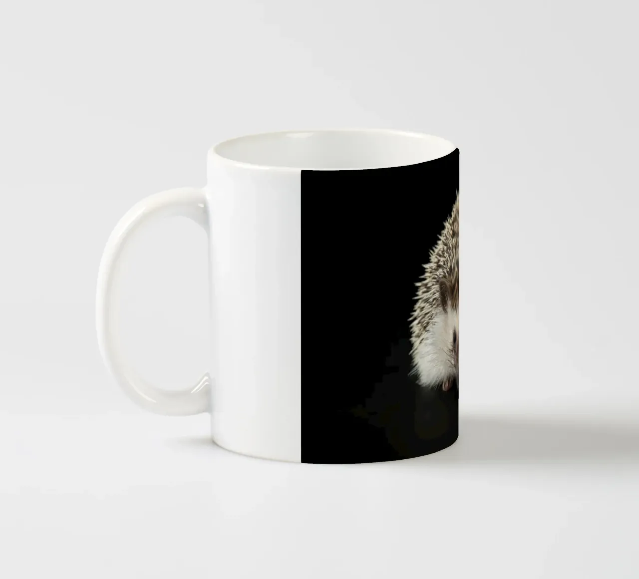 Riccio bianco/marrone tazza in ceramica da Curious Collections by Marielle Leenders