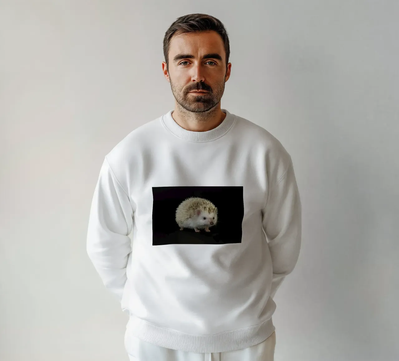 Riccio bianco felpa da Curious Collections by Marielle Leenders