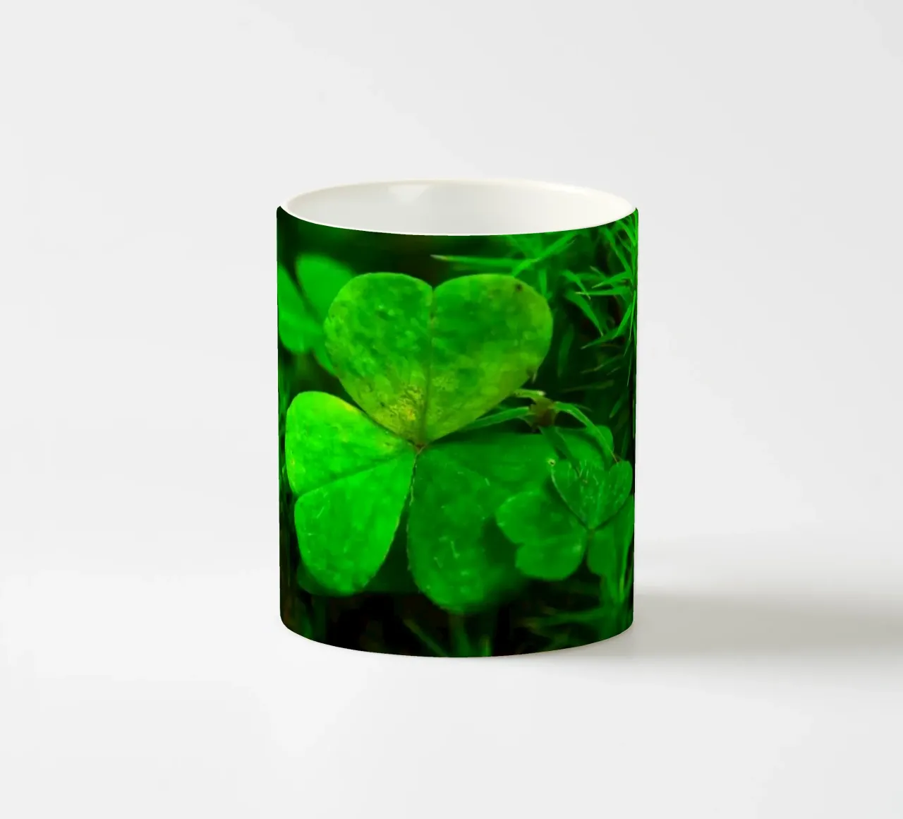 Cloverleaf in the forest tazza in ceramica da Fjöllart