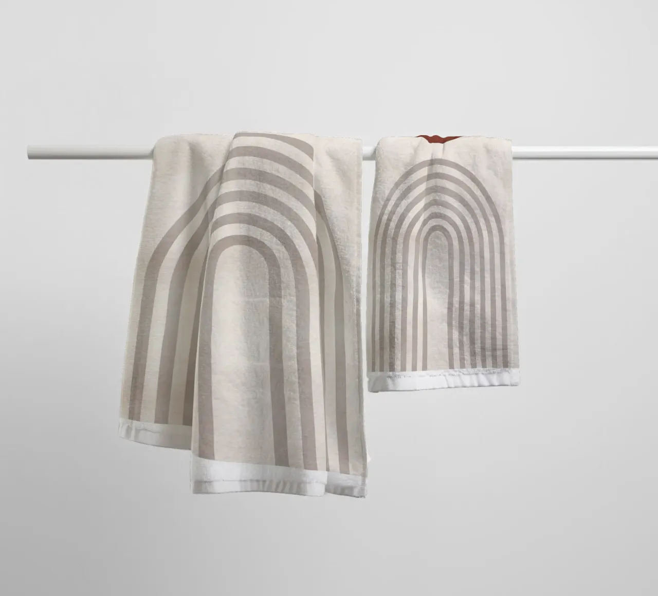 Abstracte zon en bogen | Modern boho-ontwerp badhanddoek van Whole©