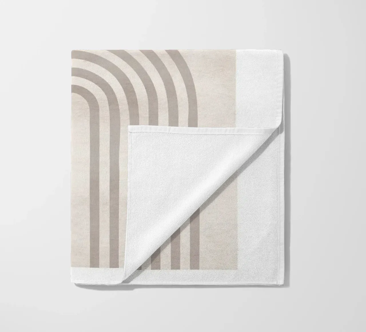 Sole e archi astratti | Design moderno boho telo mare da Whole©