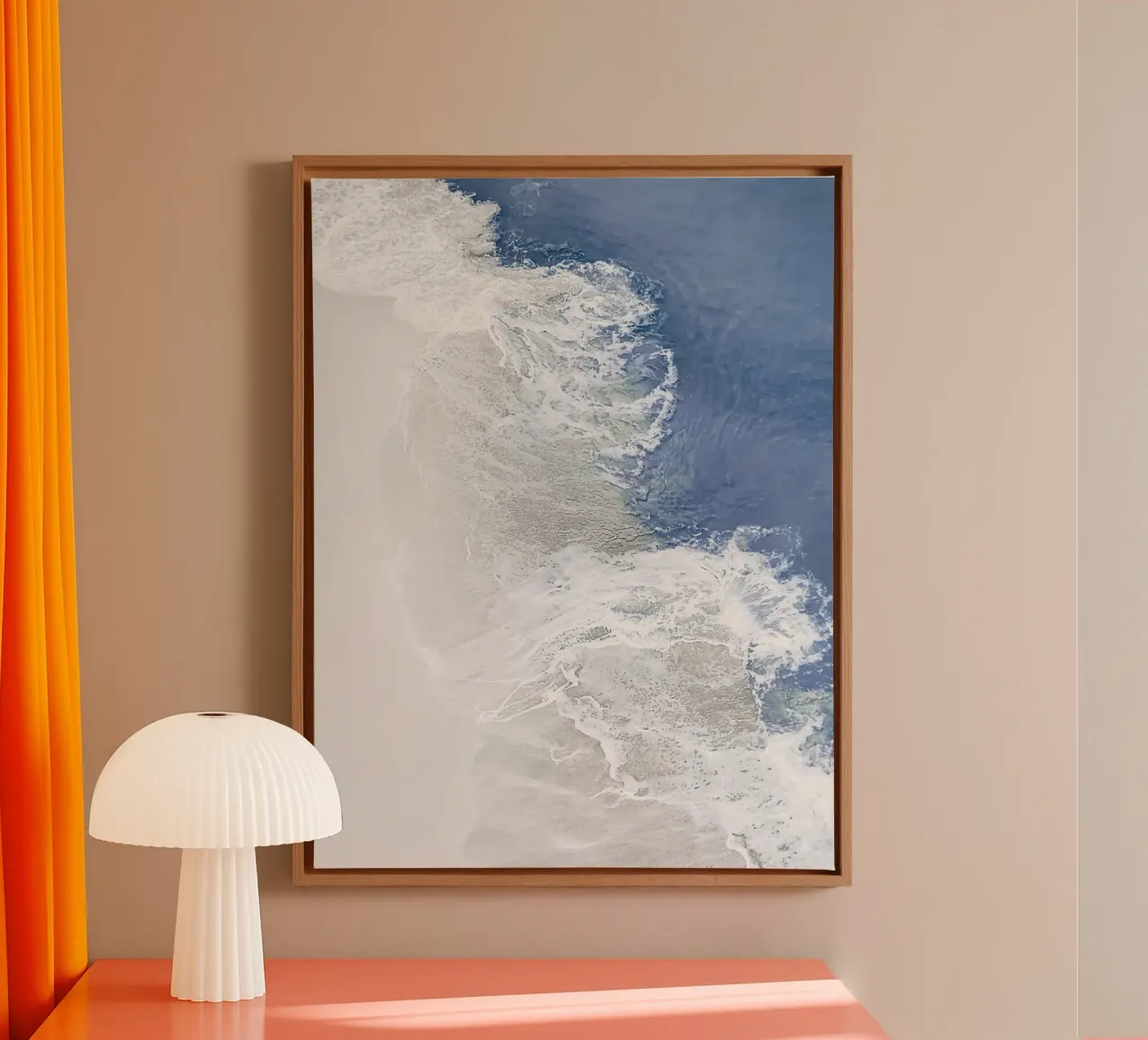 Golven op het strand - rustgevende kustkunst canvas met Baklijst van Whole©