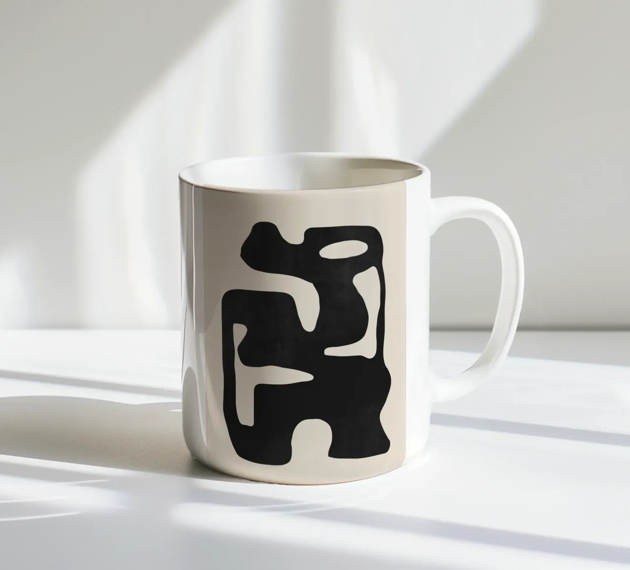 Forme astratte moderne 42 tazza in ceramica da ThingDesign