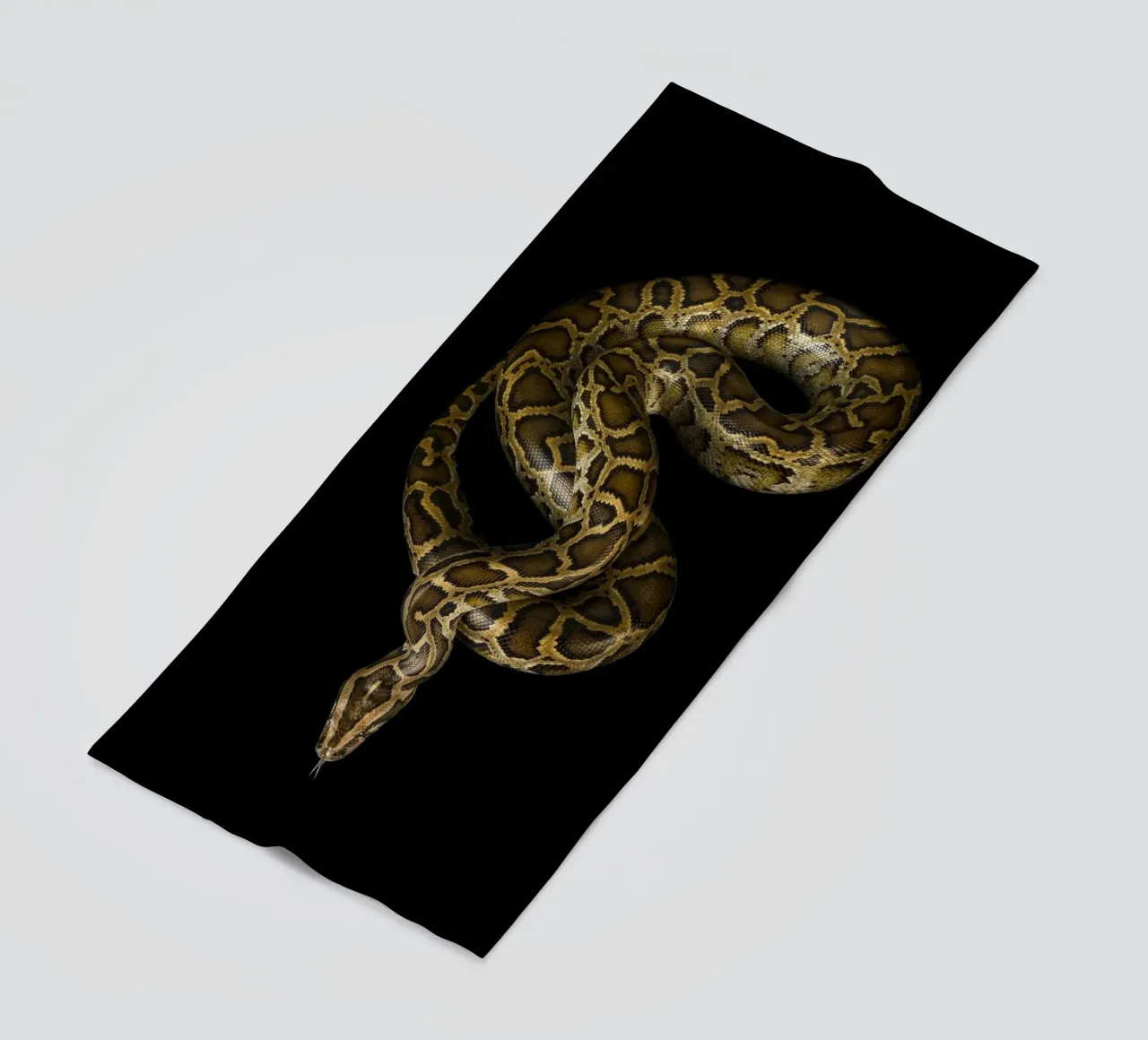 Python strandhanddoek van Curious Collections by Marielle Leenders