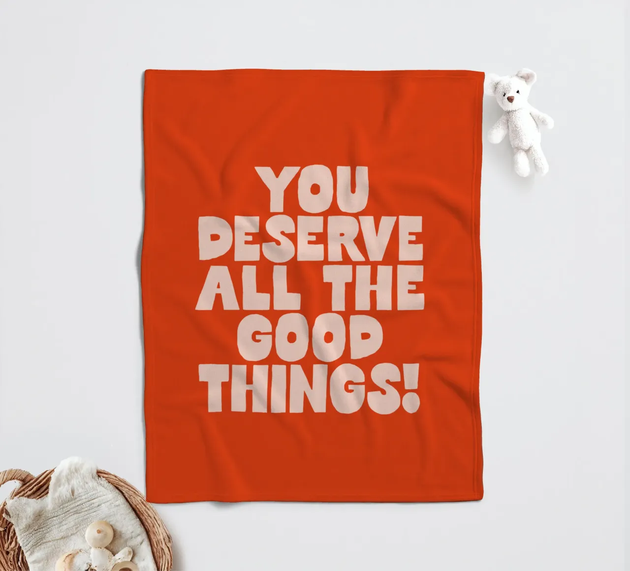 Ti meriti tutte le cose belle Design tipografico colorato coperta in pile da THE MOTIVATED TYPE