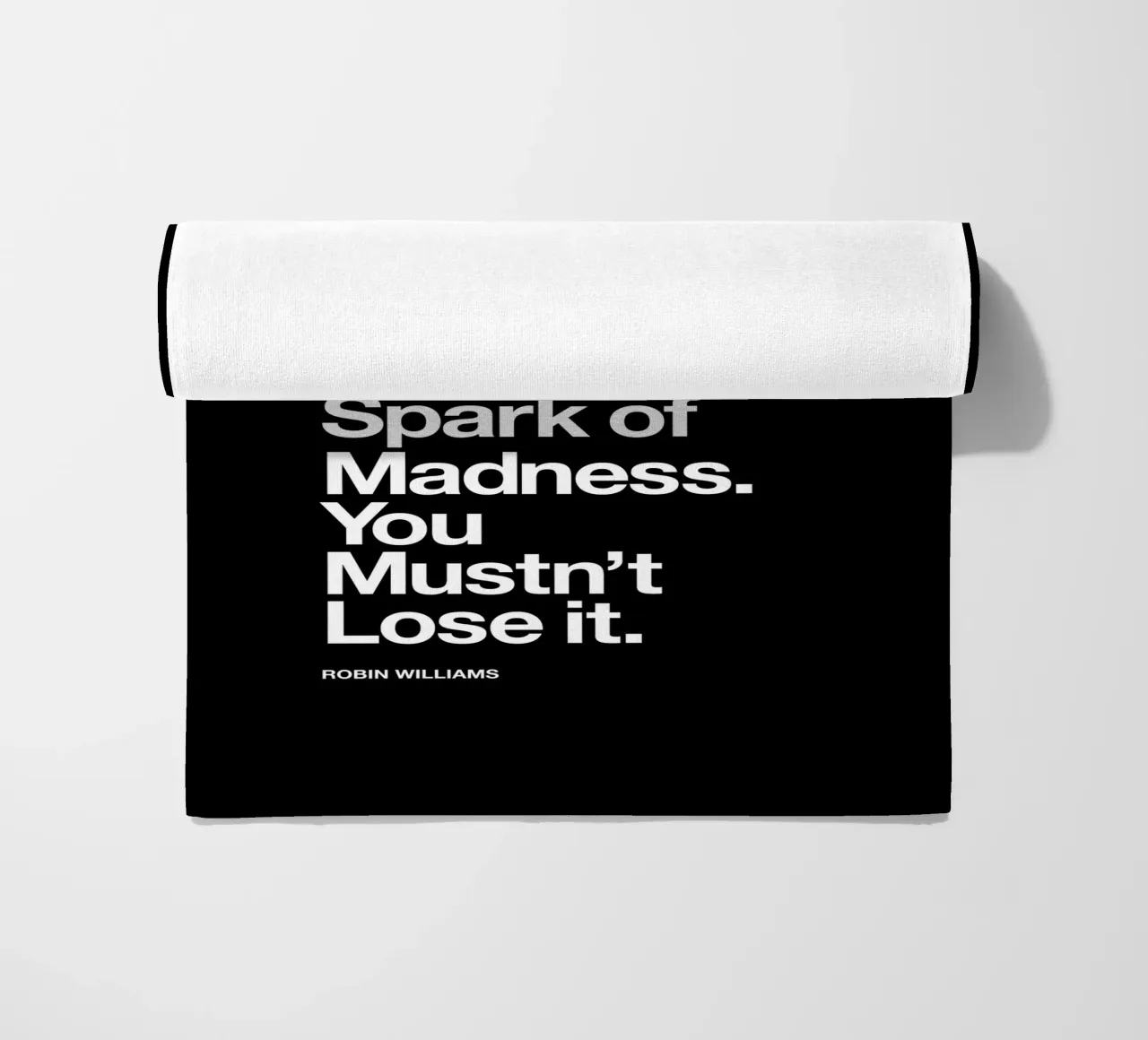 Ti viene data solo una piccola scintilla di follia Typografie telo mare da THE MOTIVATED TYPE