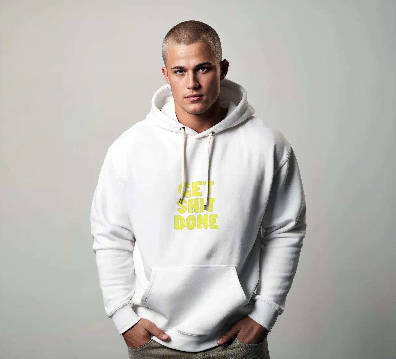 Get Shit Done Typografie Design en jaune et vert sweat à capuche de THE MOTIVATED TYPE