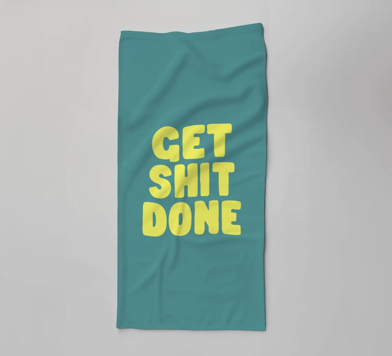 Get Shit Done Typografie Design en jaune et vert serviette de bain de THE MOTIVATED TYPE