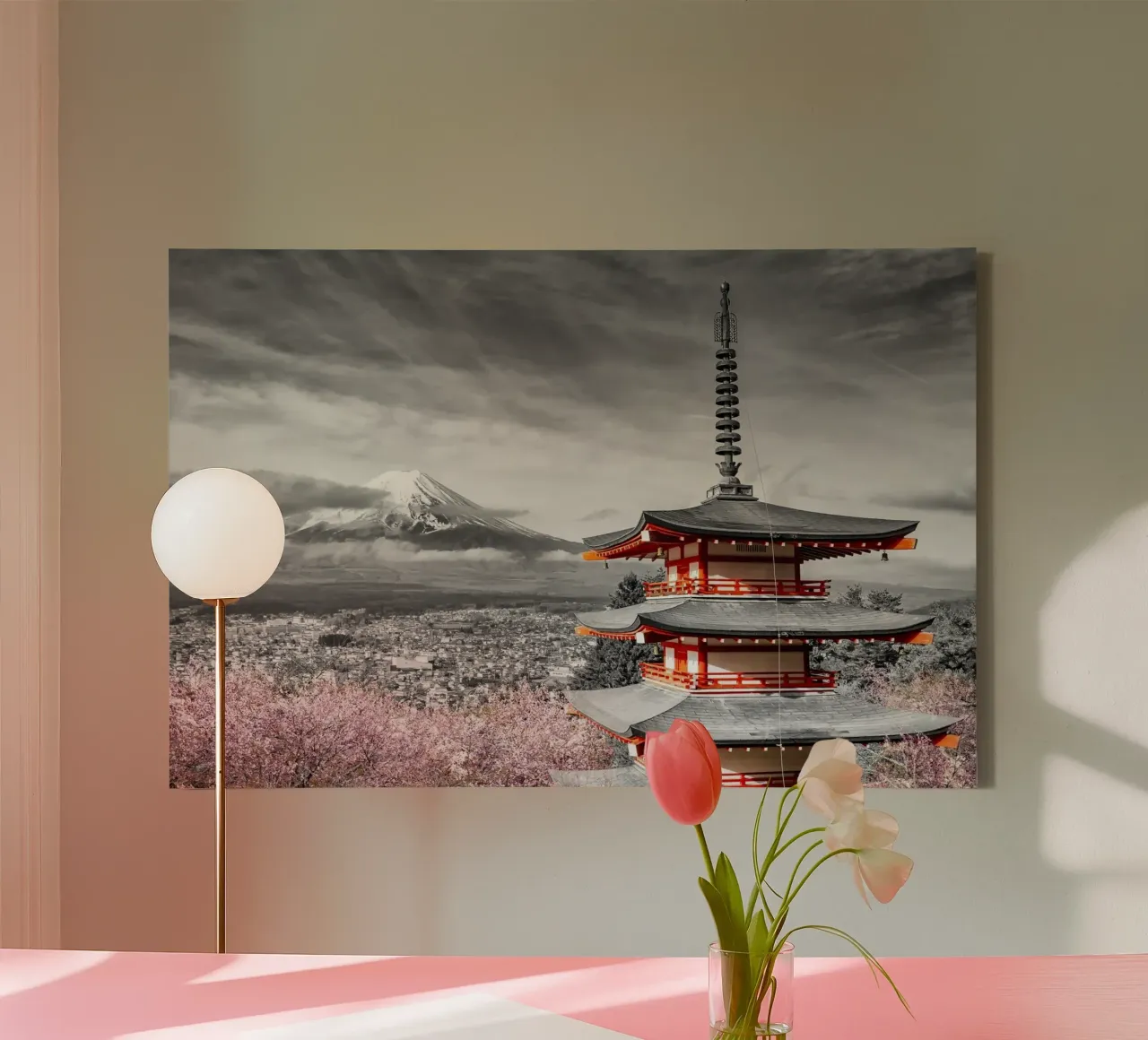 Fuji met Chureito pagode tijdens kersenbloesem | colourkey canvas met Baklijst van Melanie Viola