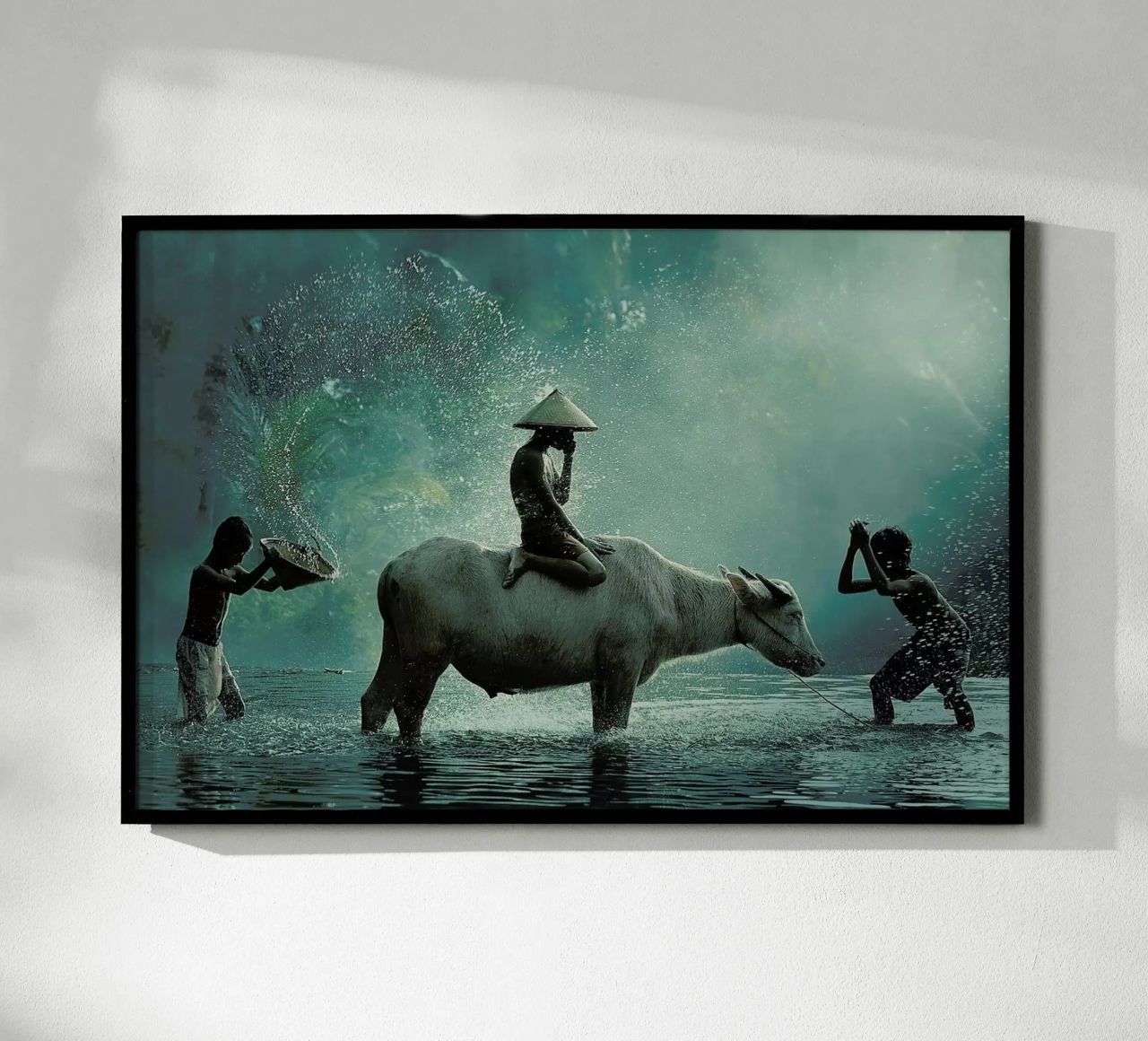 Water Buffalo - Vichaya Poster mit Kunststoffrahmen von Pictufy