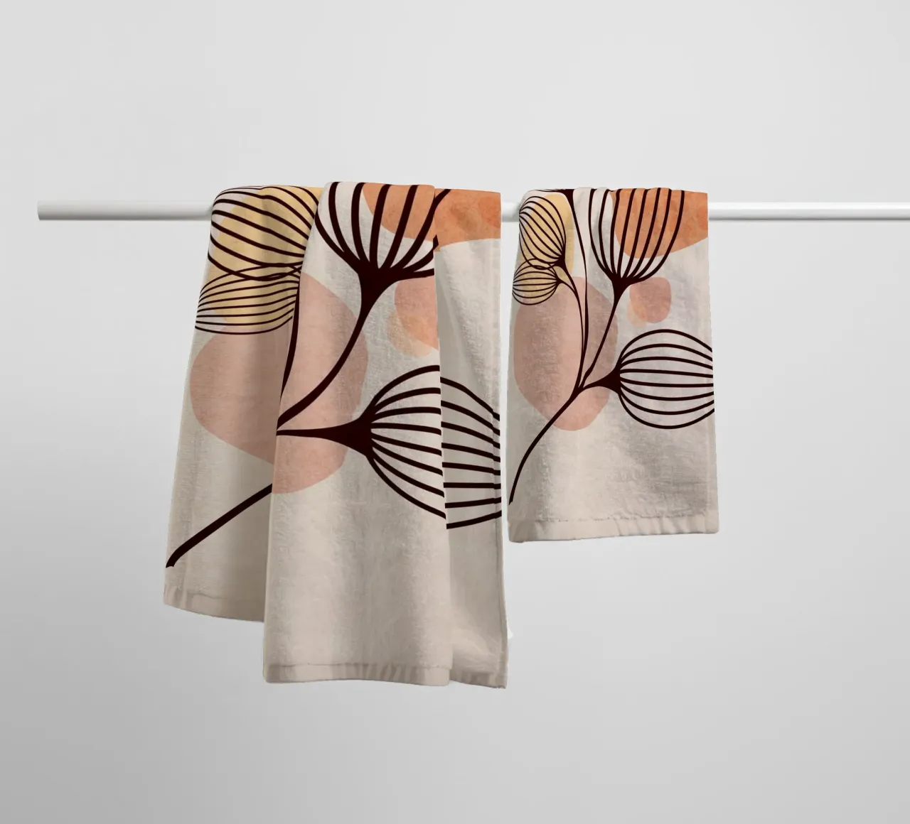 Emel Tunaboylu - Foglie di Boho 05 asciugamano da bagno da The Artcircle