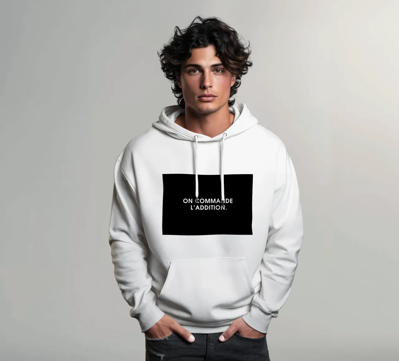 On commande l'addition - Black Hoodie von Intertitres