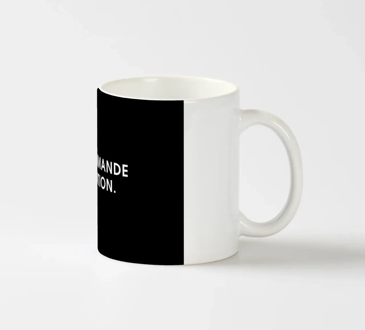 On commande l'addition - Black keramische mok van Intertitres